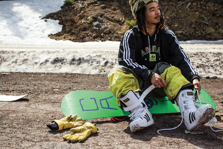 adidas snowboarding superstar